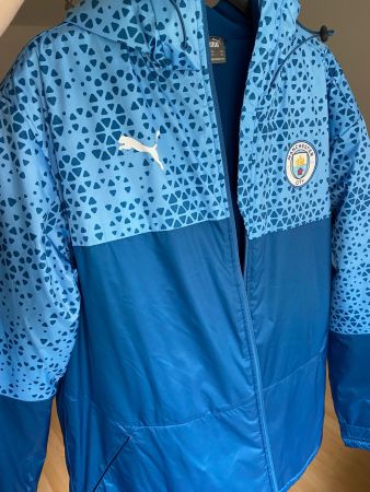 Manchester City Winterjacke von Puma, ungetragen, XL