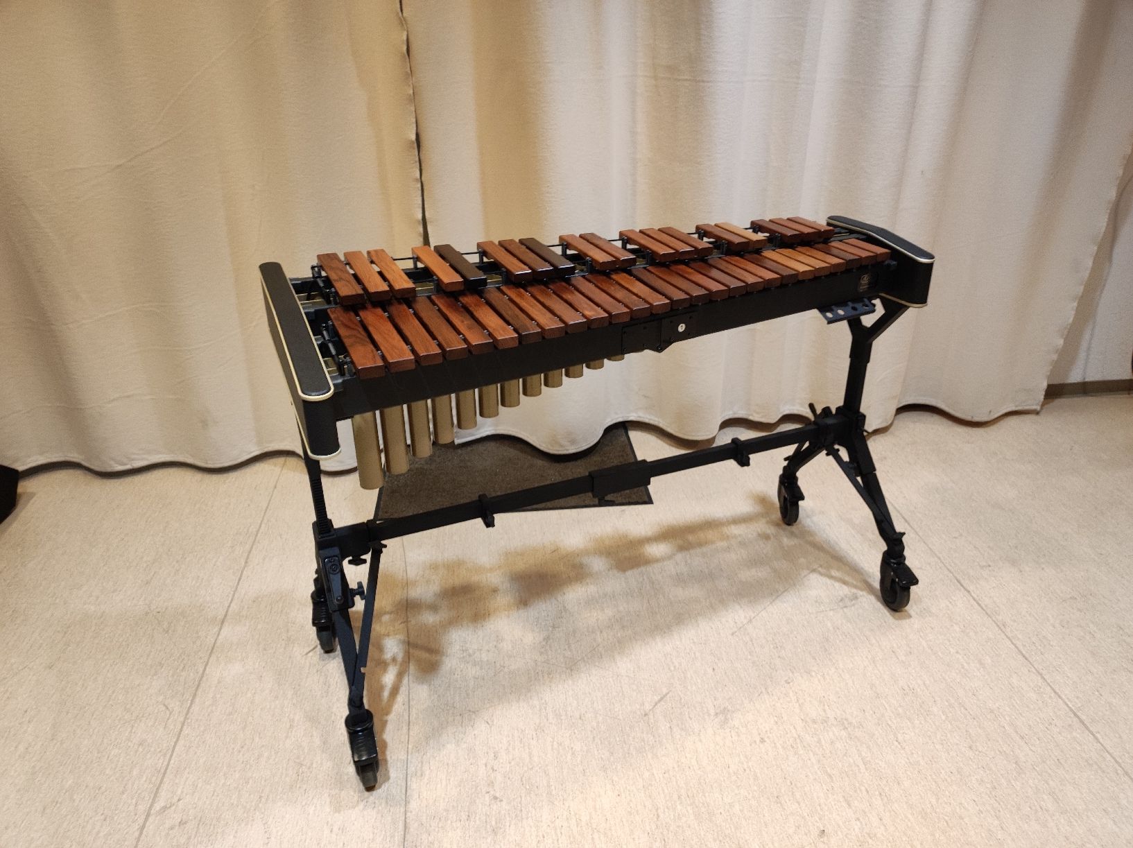 Strumenti musicali: Adams Xylophone Solist - 3.5 Octave – Nuovo (secondo la descrizione) da Meilen venduto da nna_p7w5