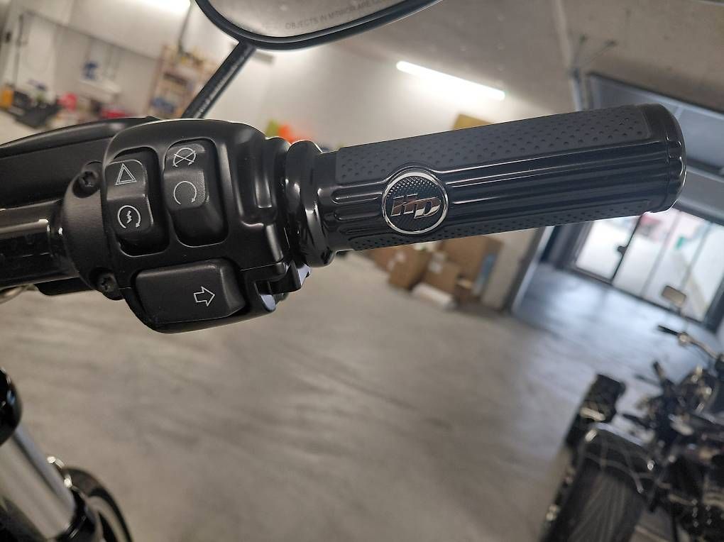 Chopper: Harley-Davidson FLXBRS Breakout – Usato da Freienbach venduto da Chrummen 7