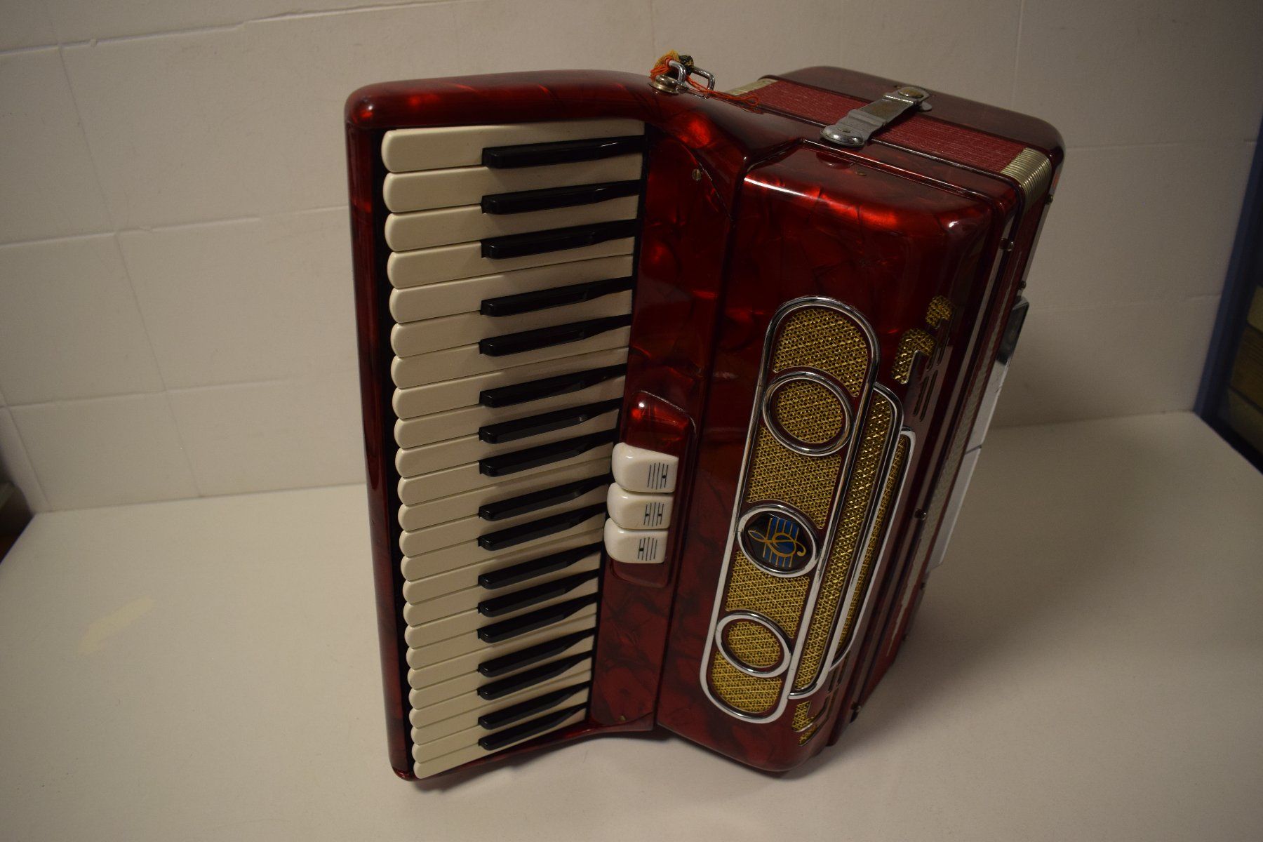 Strumenti musicali: Akkordeon chromatisch Victoria – Usato da Zürich venduto da baumusik 6