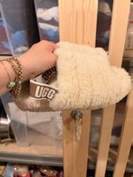 UGG Hausschuhe weiss/Beige - wie Neu - Gr. 37