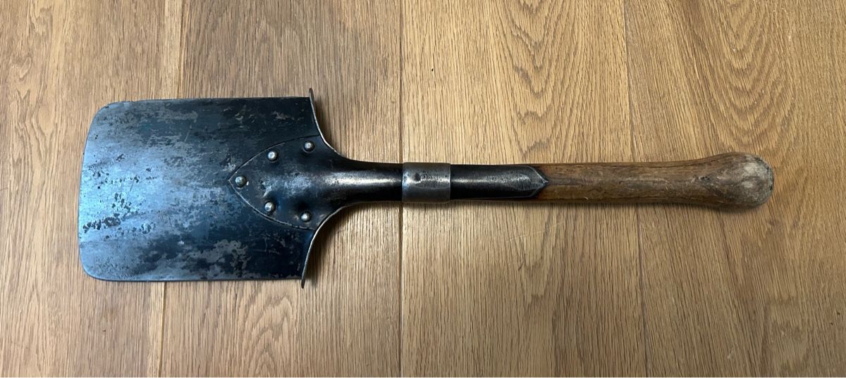 Schweizer Armee Tutti gli attrezzi: Armee Schanzwerkzeug 1940 – Usato da Geuensee venduto da M1812