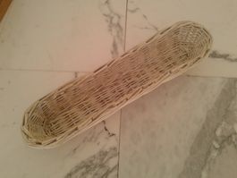 schöner weisser Baguette Korb Frankreich Vintage
