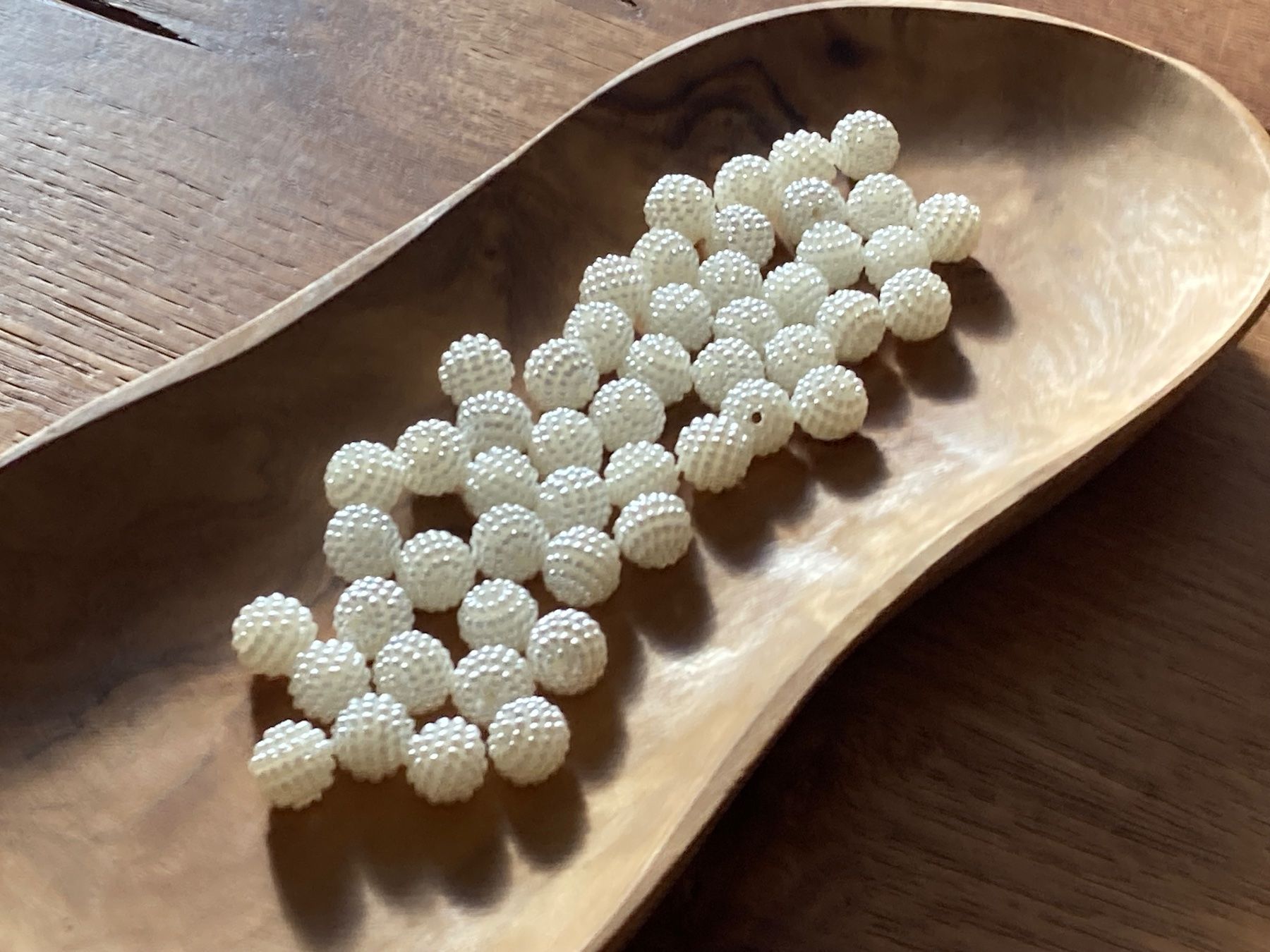 Perlen (unechte): Über 50 Acrylperlen / 10 MM / neu – Neu und originalverpackt aus Bremgarten AG von Eurotiz 1