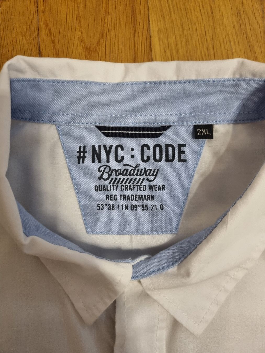 Camicie: Kurzarmhemd weiss Marke #NYC: CODE Grösse 2XL neu – Usato da Waltenschwil venduto da Poggi24 3