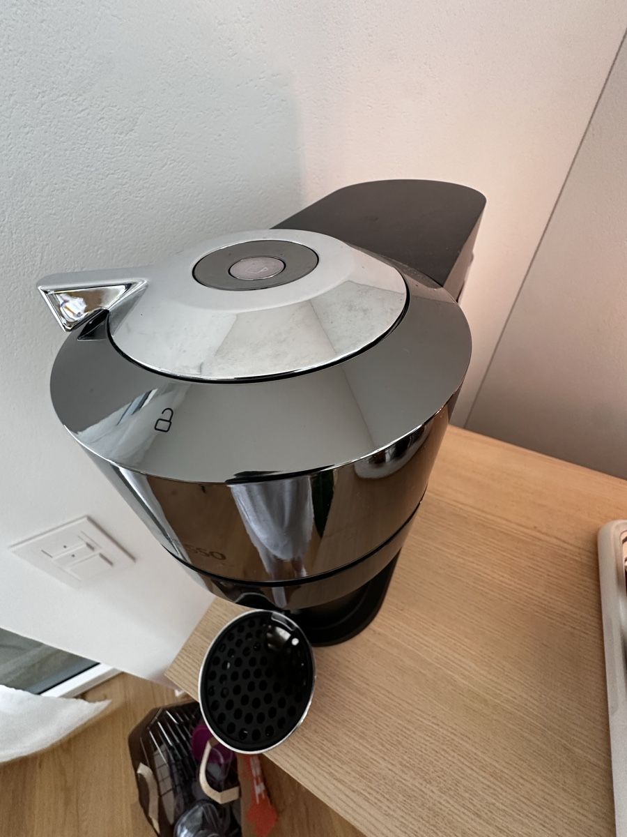 Nespresso Macchine per caffè & Macchine per espresso: Nespresso Vertuo Next Kaffeemaschine – Nuovo (secondo la descrizione) da Münchenstein venduto da jwp 3