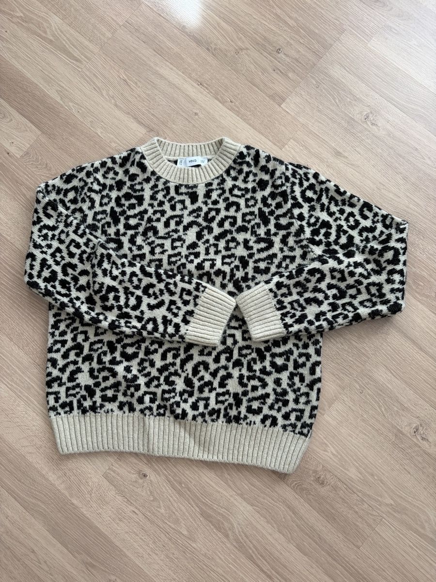 Mango Maglioni & Felpe: Leoprint Pulli – Usato da St. Gallenkappel venduto da sxabii.05