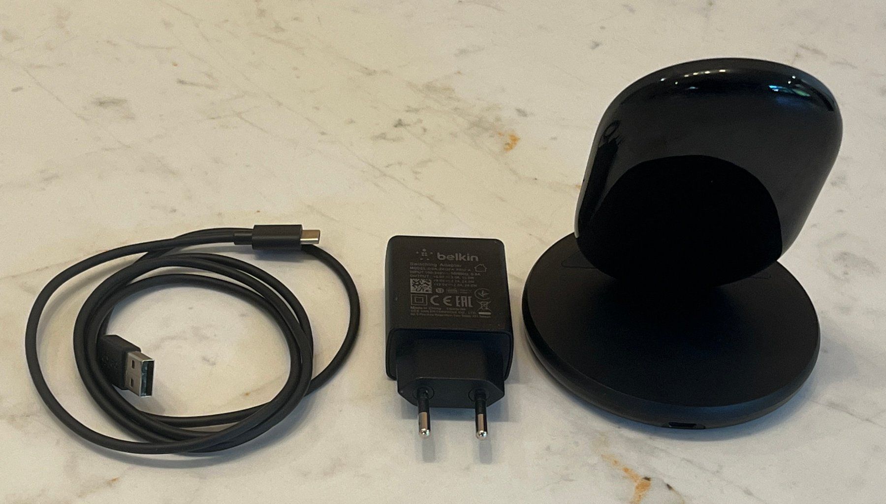 Belkin Caricabatterie: Belkin Boost Charge Wireless Charging Stand 15W – Nuovo (secondo la descrizione) da Le Noirmont venduto da bouboun21 1
