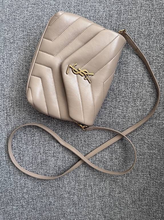 Borse da donna: YSL Tasche  – Usato da Glattbrugg venduto da Blogger73