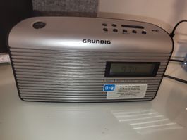 GRUNDIG Radio Uhr DAB+ FM RDS gebraucht