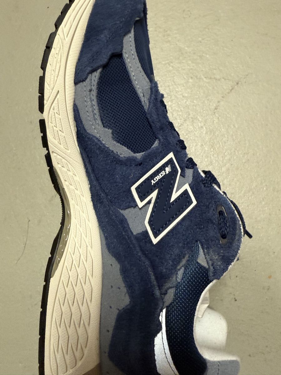New Balance Scarpe da uomo: new Balance 2002 new und exklusive – Nuovo e nell'imballaggio originale da Zürich venduto da Sebi.063