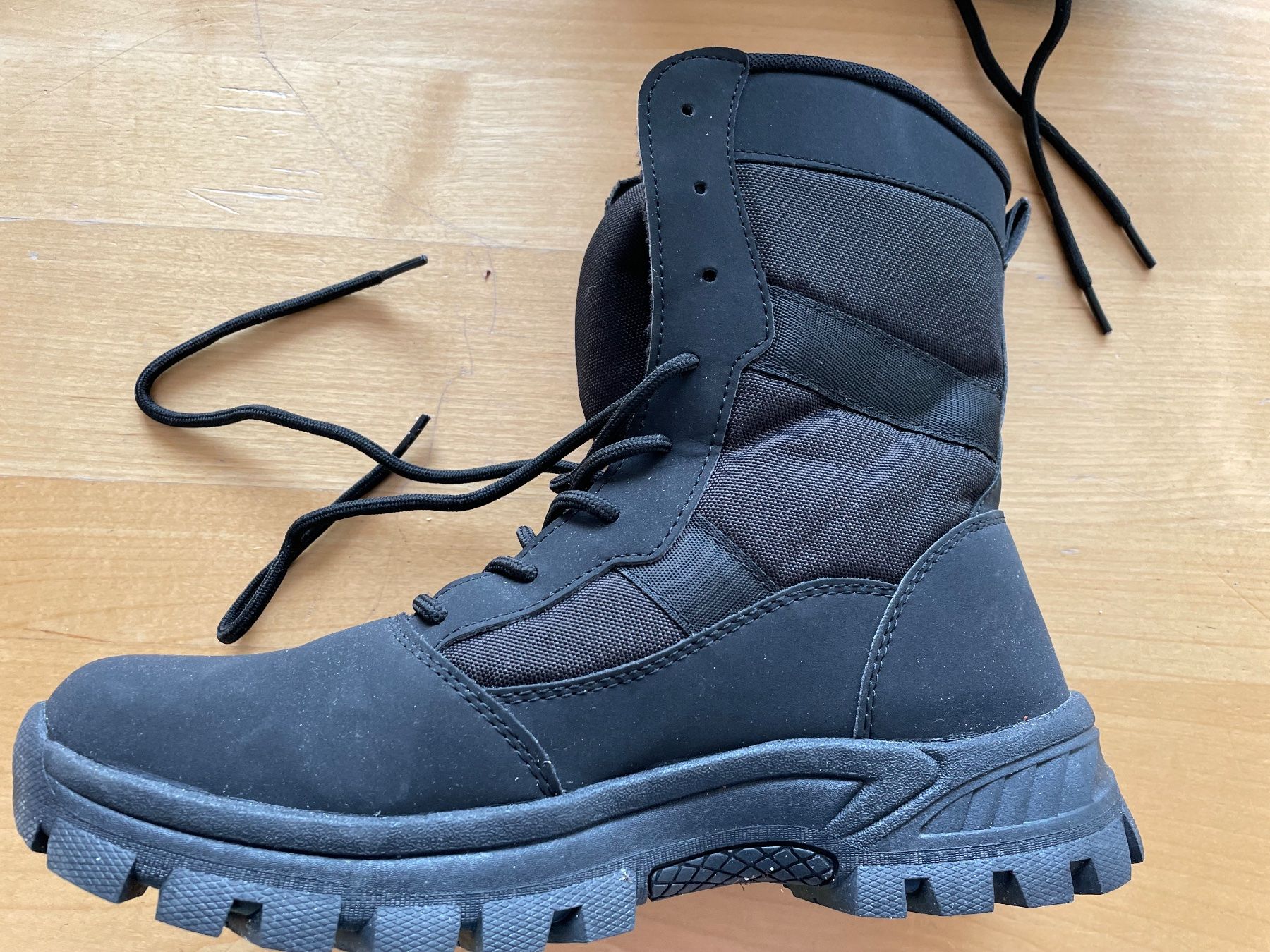 Damenschuhe: Winterstiefel Gr42 – Gebraucht aus Zofingen von Hathoway 3