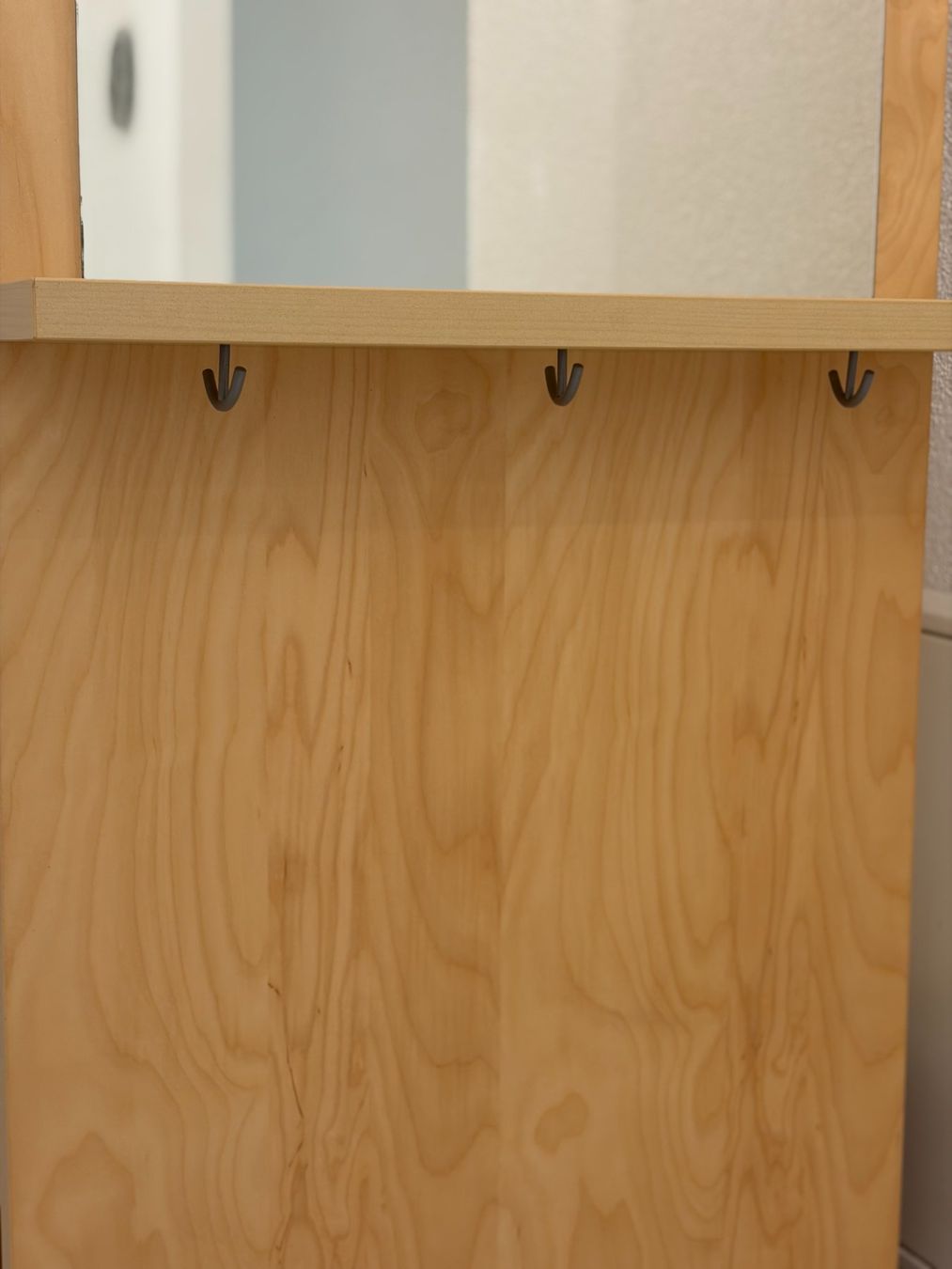 Guardaroba: Platzsparende Garderobe – Usato da Freienstein venduto da Noodaeng 1