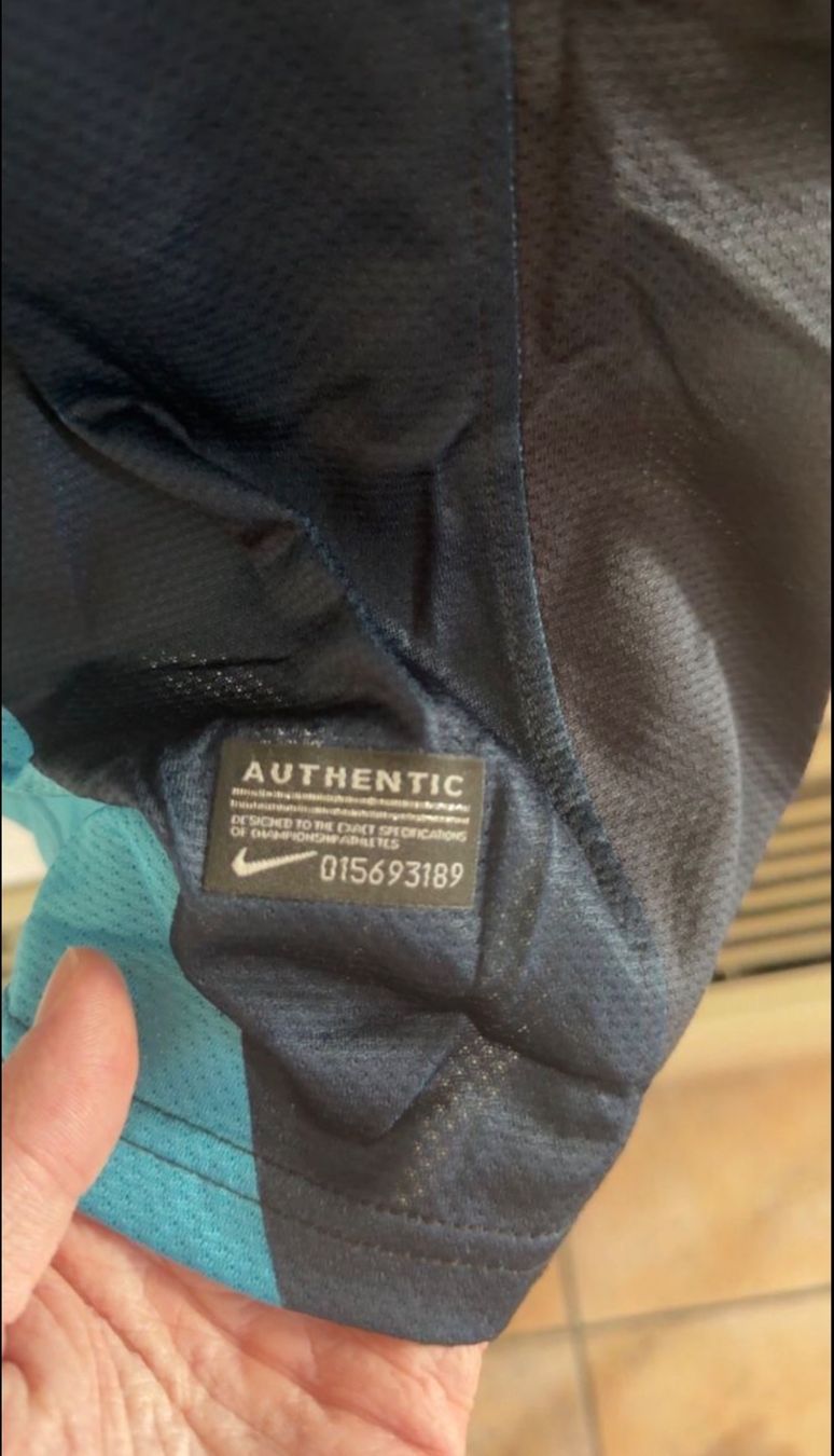 Nike Canottiere & Pantaloni: Maillot collector Arsenal 2012 – Nuovo e nell'imballaggio originale da Vuarmarens venduto da pfi_x9nh 1