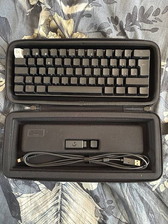 Claviers: Logitech pro x 60 – D'occasion à Plan-les-Ouates par wil_8h7k
