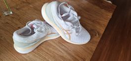 Asics Glide Ride, Grösse 42 neuwertig für den Frühling