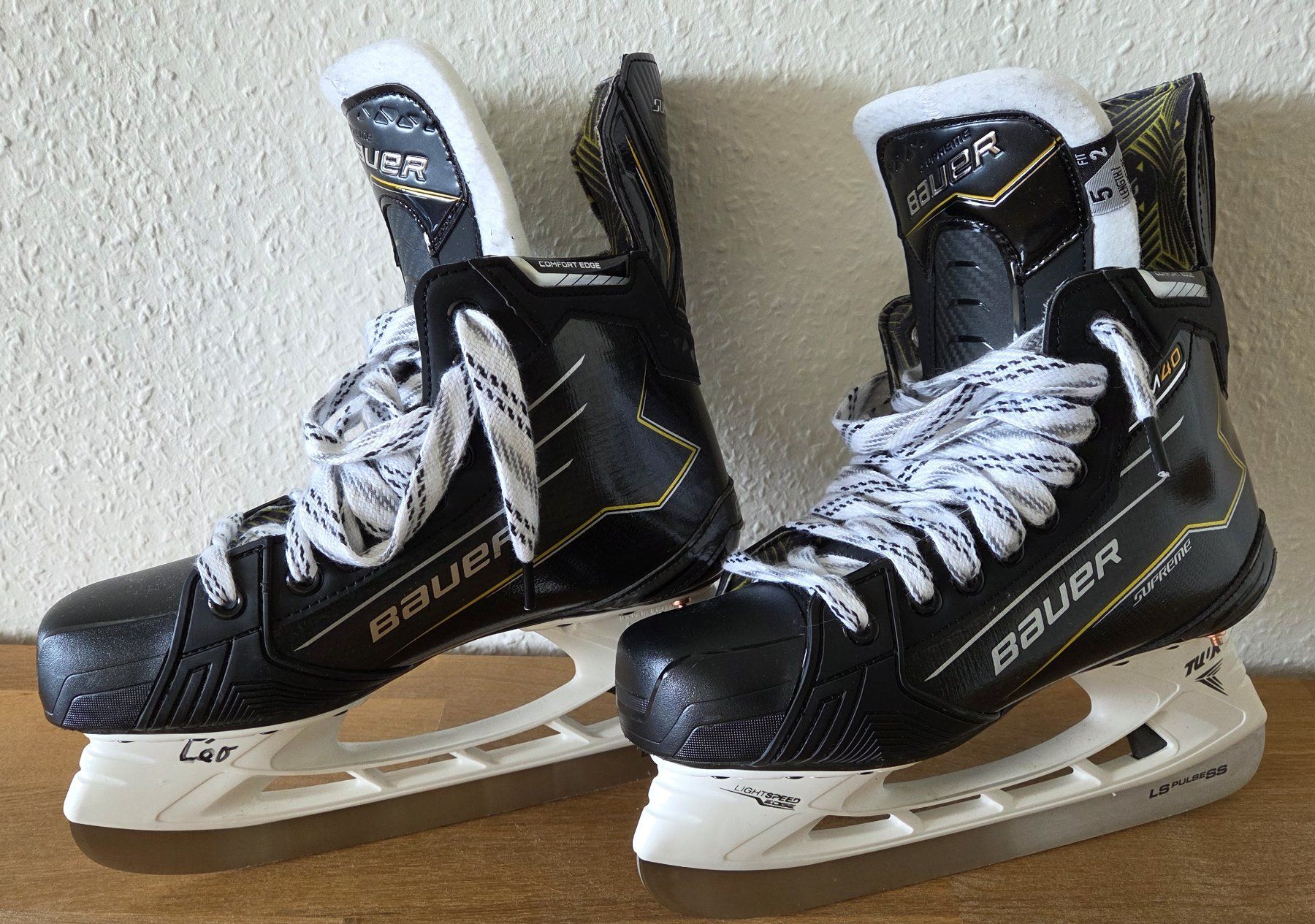 Pattini da ghiaccio: Patins Bauer Supreme M40 Pro - taille 5 – Nuovo (secondo la descrizione) da Grand-Lancy venduto da fredoD 1