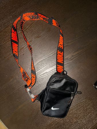 Nike Umhängetasche