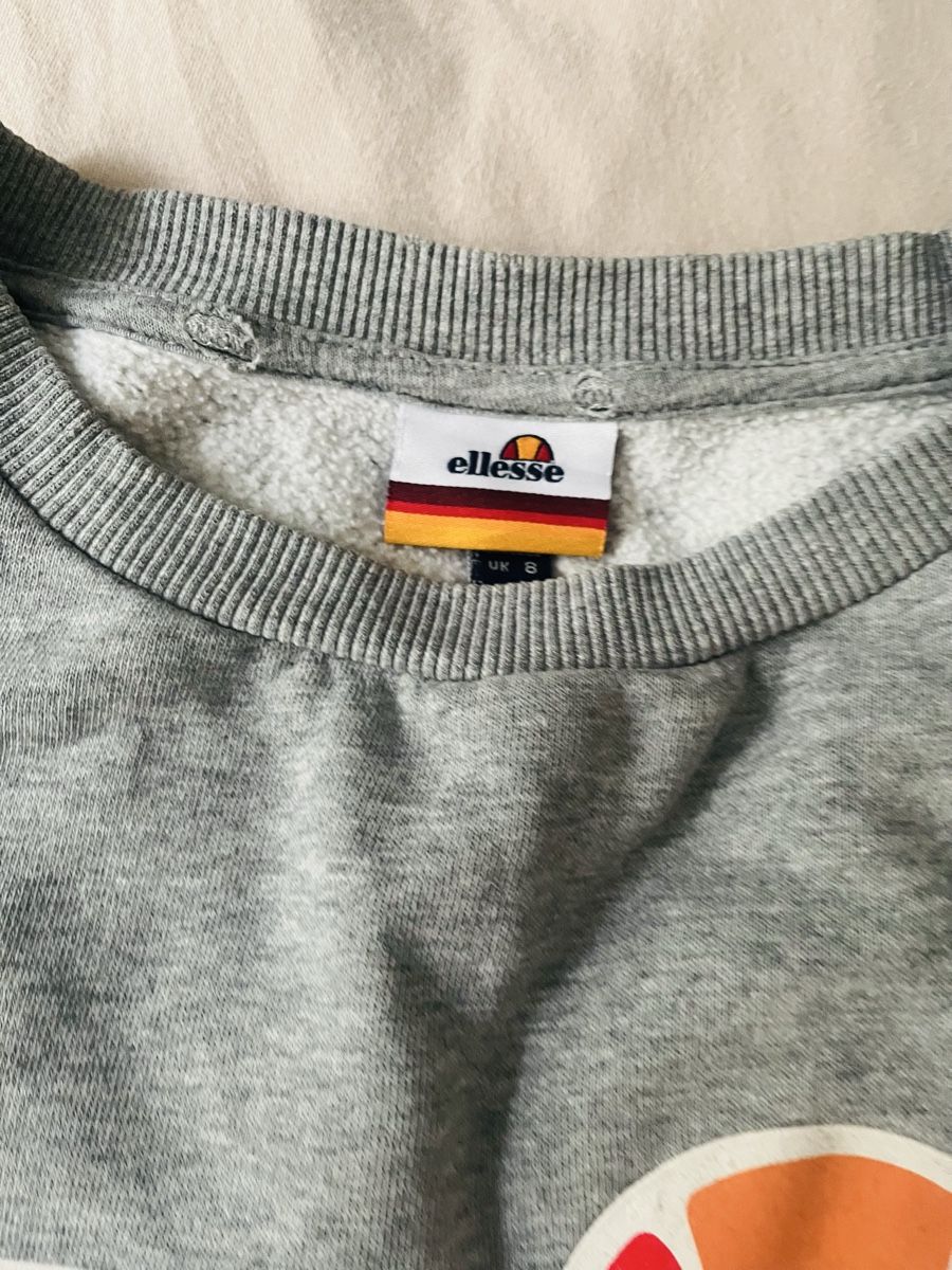 Ellesse Pulls & Sweat-shirts: Ellesse Pullover grau Logo Druck Grösse 36  – D'occasion à Baden par Klara1 2