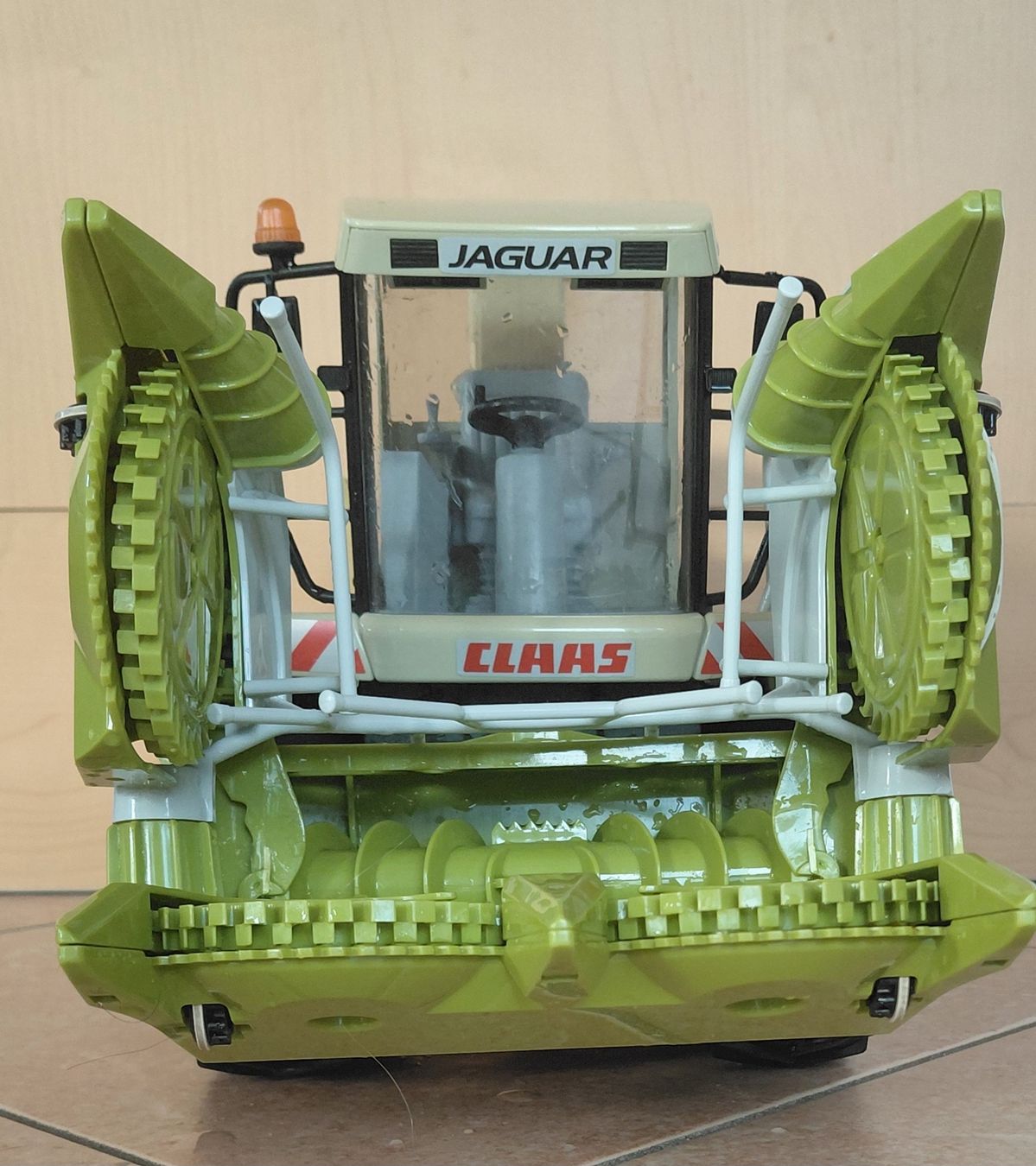 Ensileuse Claas Jaguar modèle réduit Bruder (D'occasion) à Bossonnens ...
