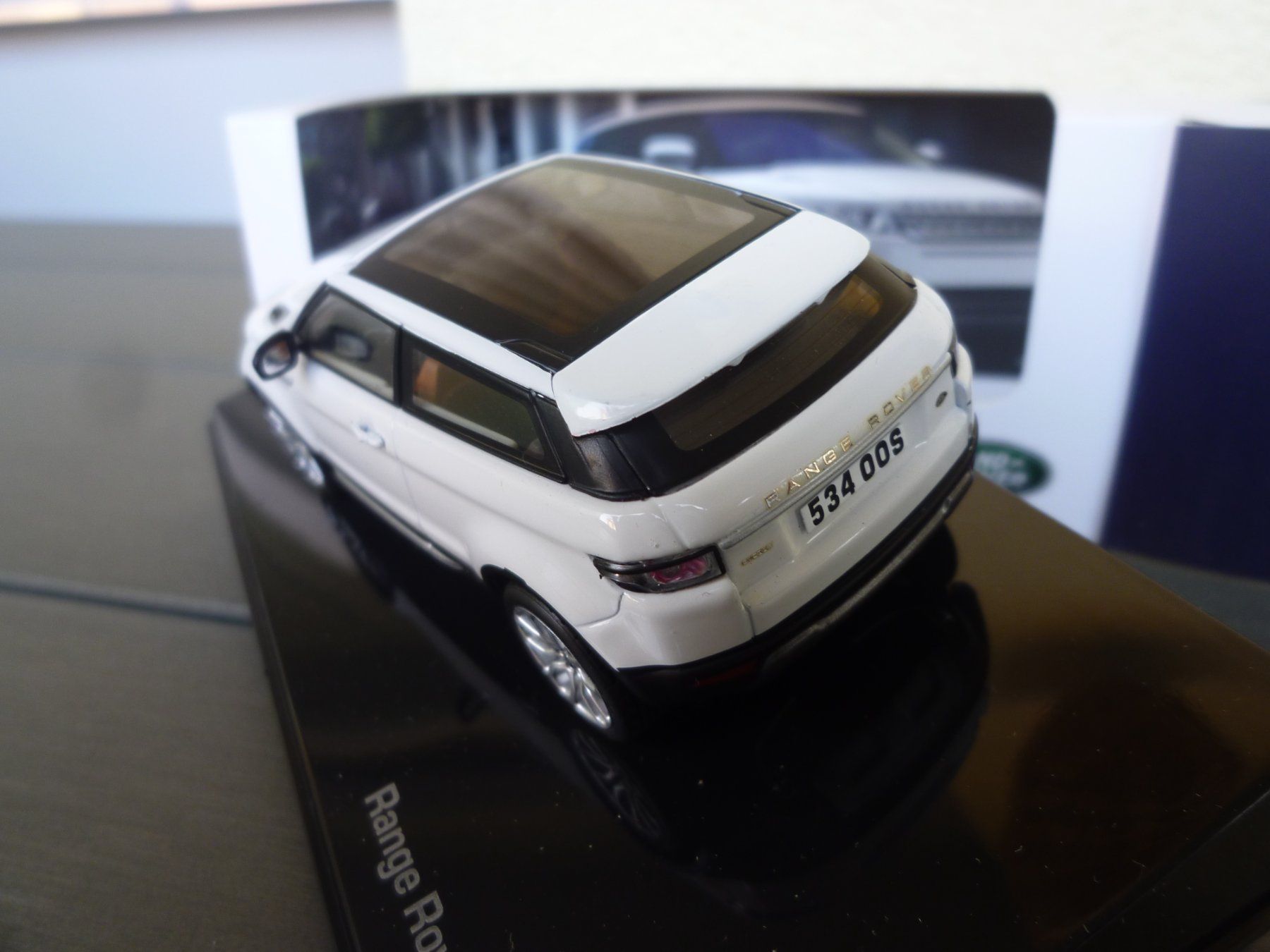 Land Rover Modellini d'auto: Land Rover Evoque (3 Door) – Nuovo e nell'imballaggio originale da Flawil venduto da Imperiosud 3