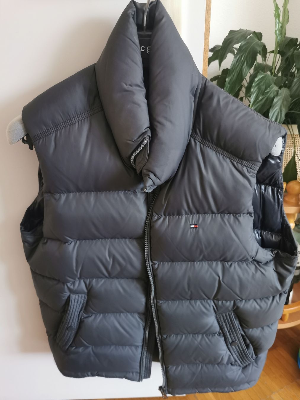 Gilet & Giacche: Tommy Hifliger Winter Gilet Gr. M – Nuovo (secondo la descrizione) da Breganzona venduto da oligab81