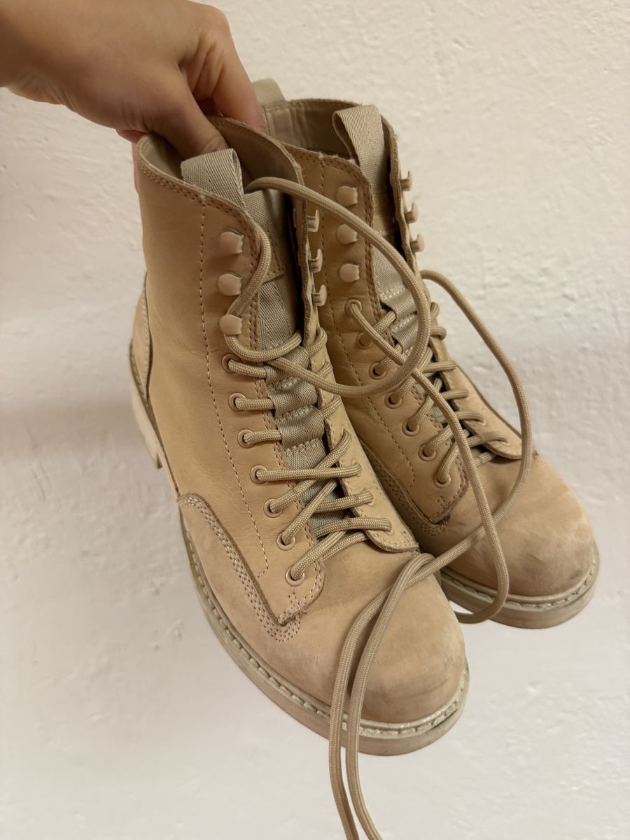 Scarpe da donna: Beige Lace-Up Ankle Boots - leather - 37 – Usato da Adliswil venduto da dai_yr5z 2