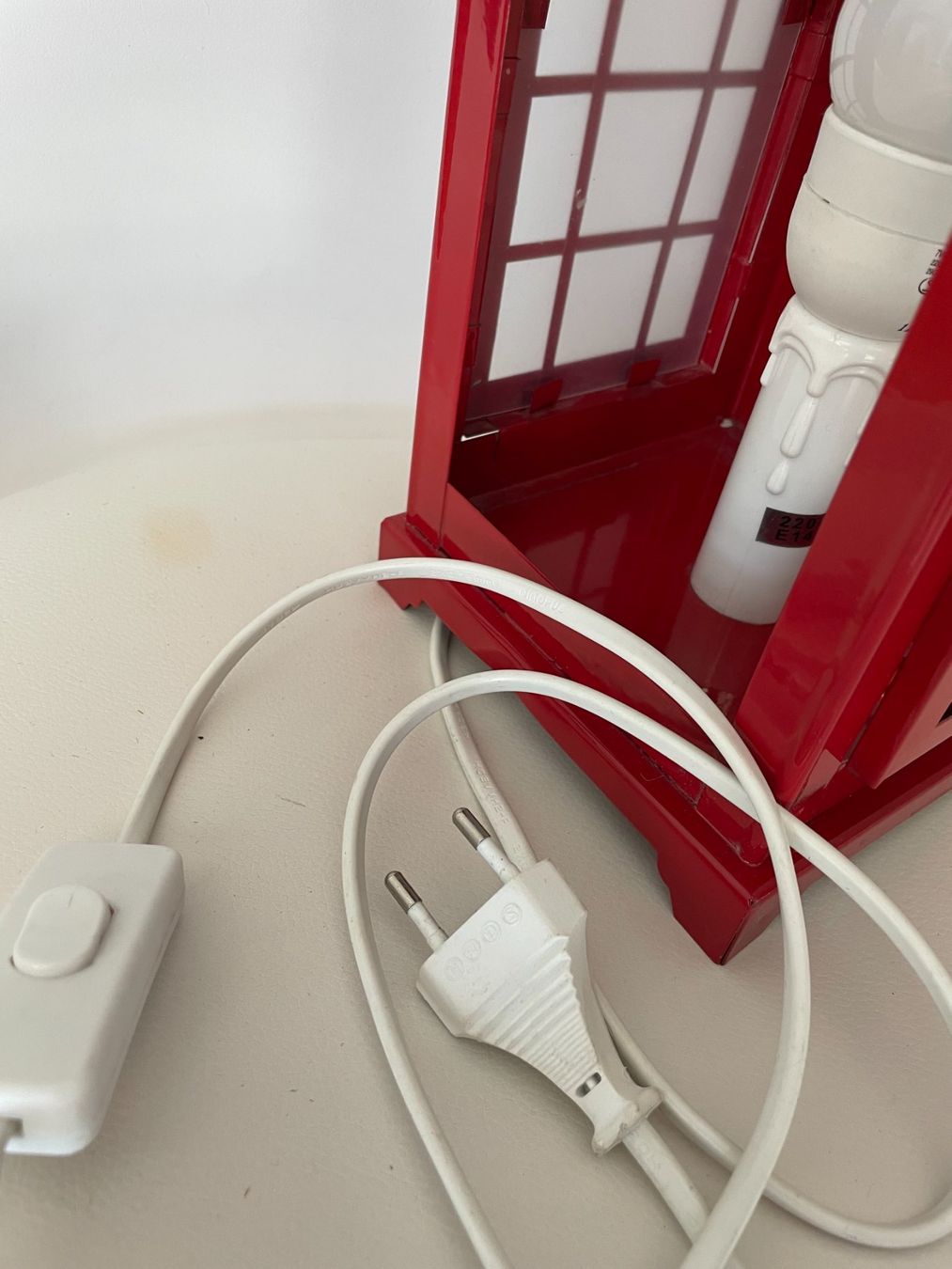 Lampes: Lampe cabine téléphonique anglaise – D'occasion à Petit Lancy par gil_hr6v 5