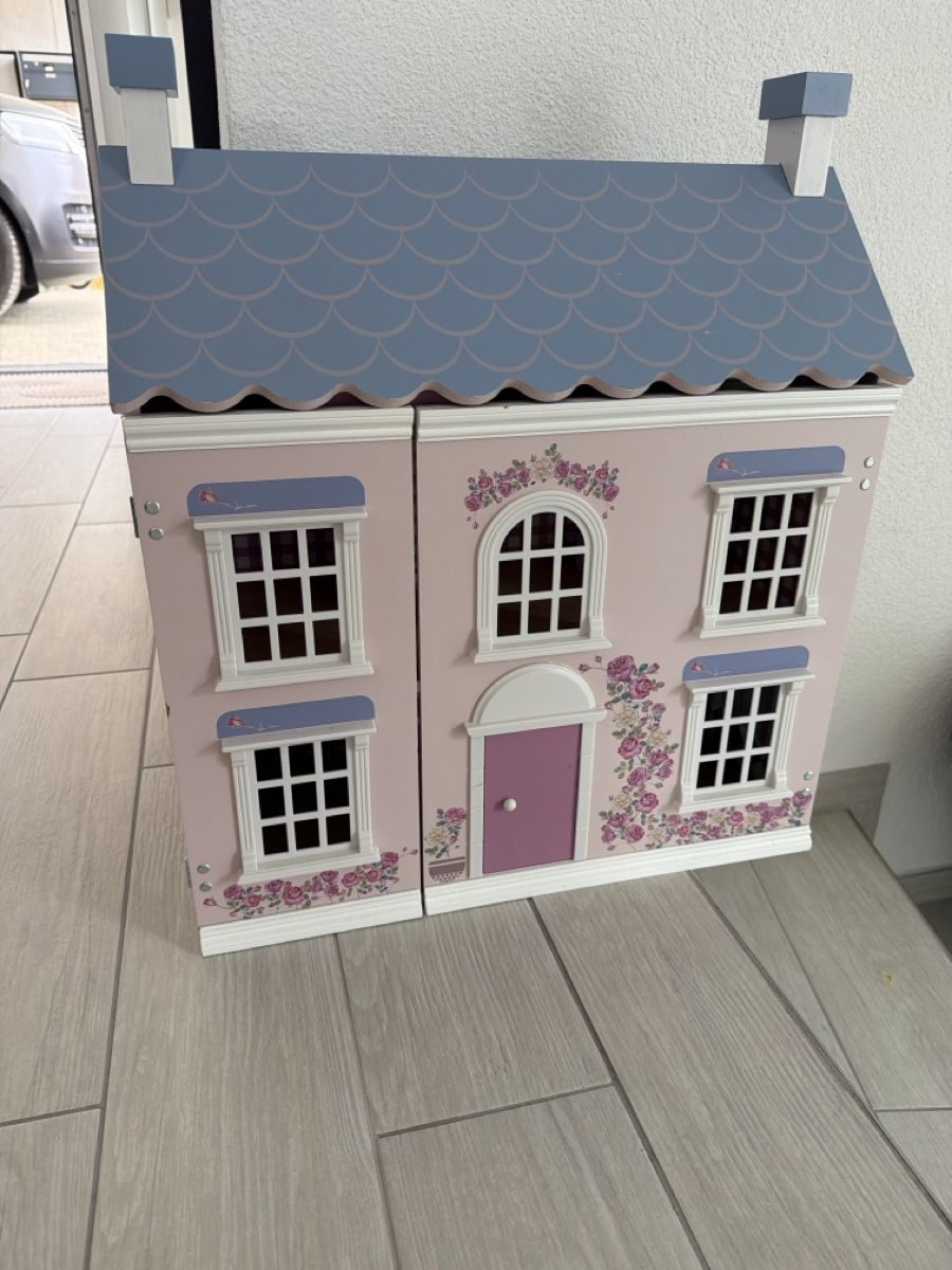 Case e mobili per bambole: Puppenhaus Kinder ab 1.- – Usato da Hausen AG venduto da SF3011