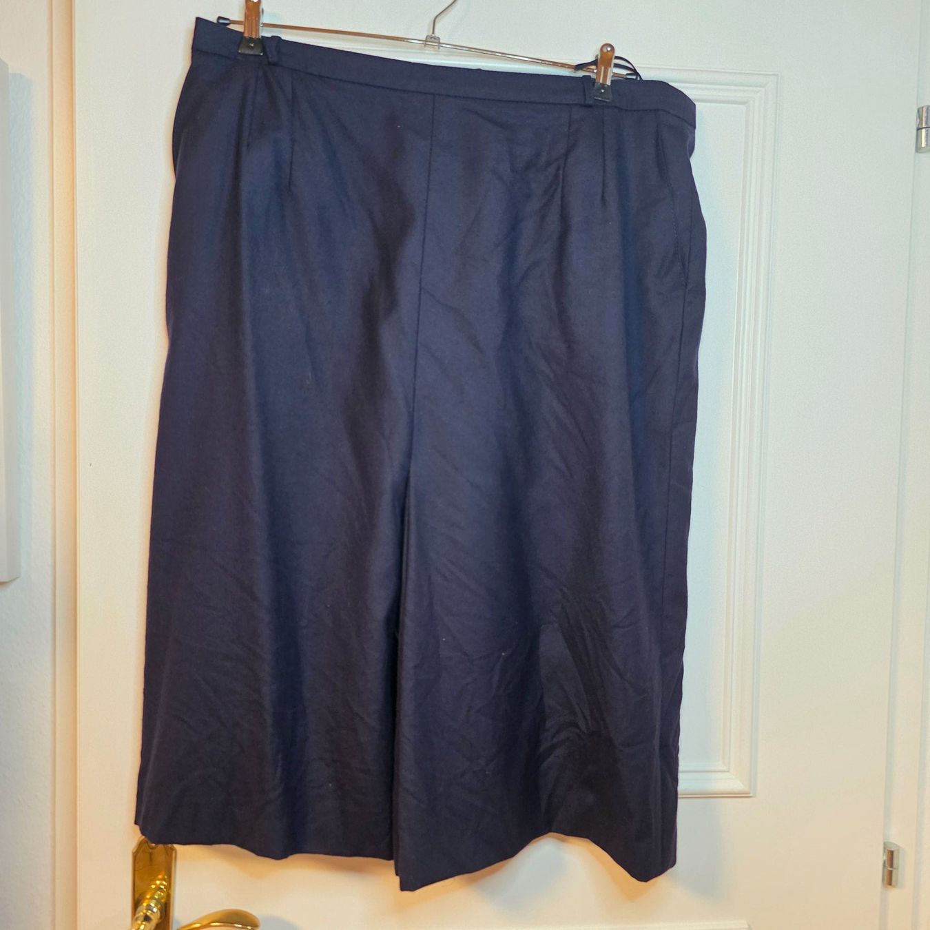 Röcke: Vintage Midirock Marineblau Gr. 48 – Gebraucht aus Wald ZH von CapLux 4
