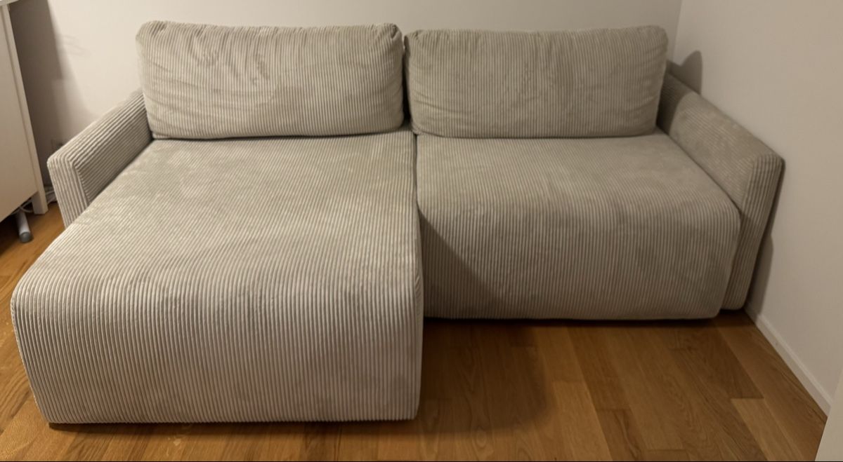 Sofas: Beiges Cord Schlafsofa – Neu (gemäss Beschreibung) aus Winterthur von ste_5vfj