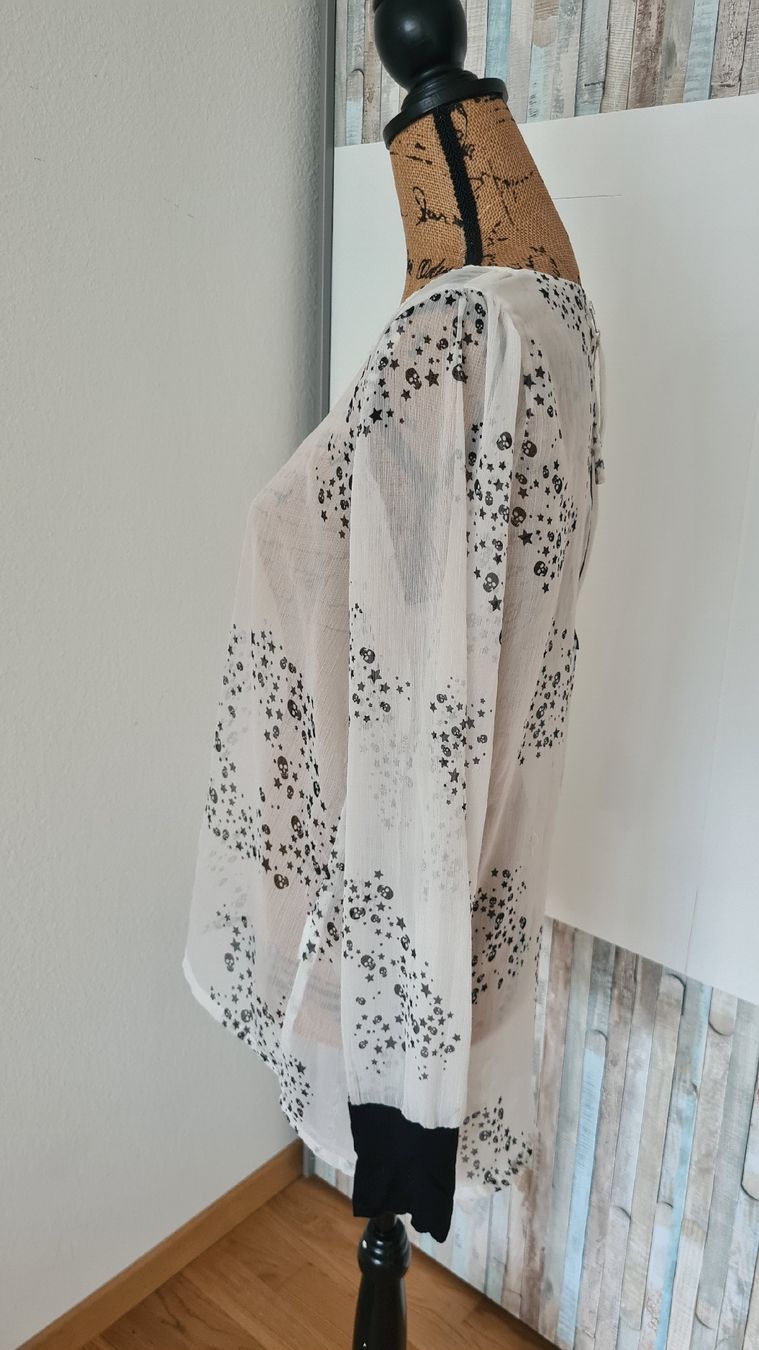 Camicette: Leichte Bluse mit Totenkopfmuster Gr.M – Usato da KRIENS venduto da Franzy_Blond10 2