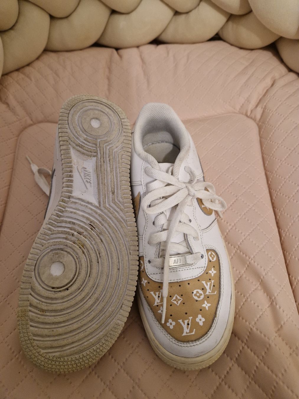 Louis Vuitton Chaussures hommes: Nike Air Force 1 - LV edition – D'occasion à Dielsdorf par tyaga01 1
