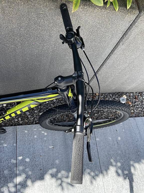 Biciclette: VTT Scott 27.5 état Neuf – Usato da Bevaix venduto da Greg999 2