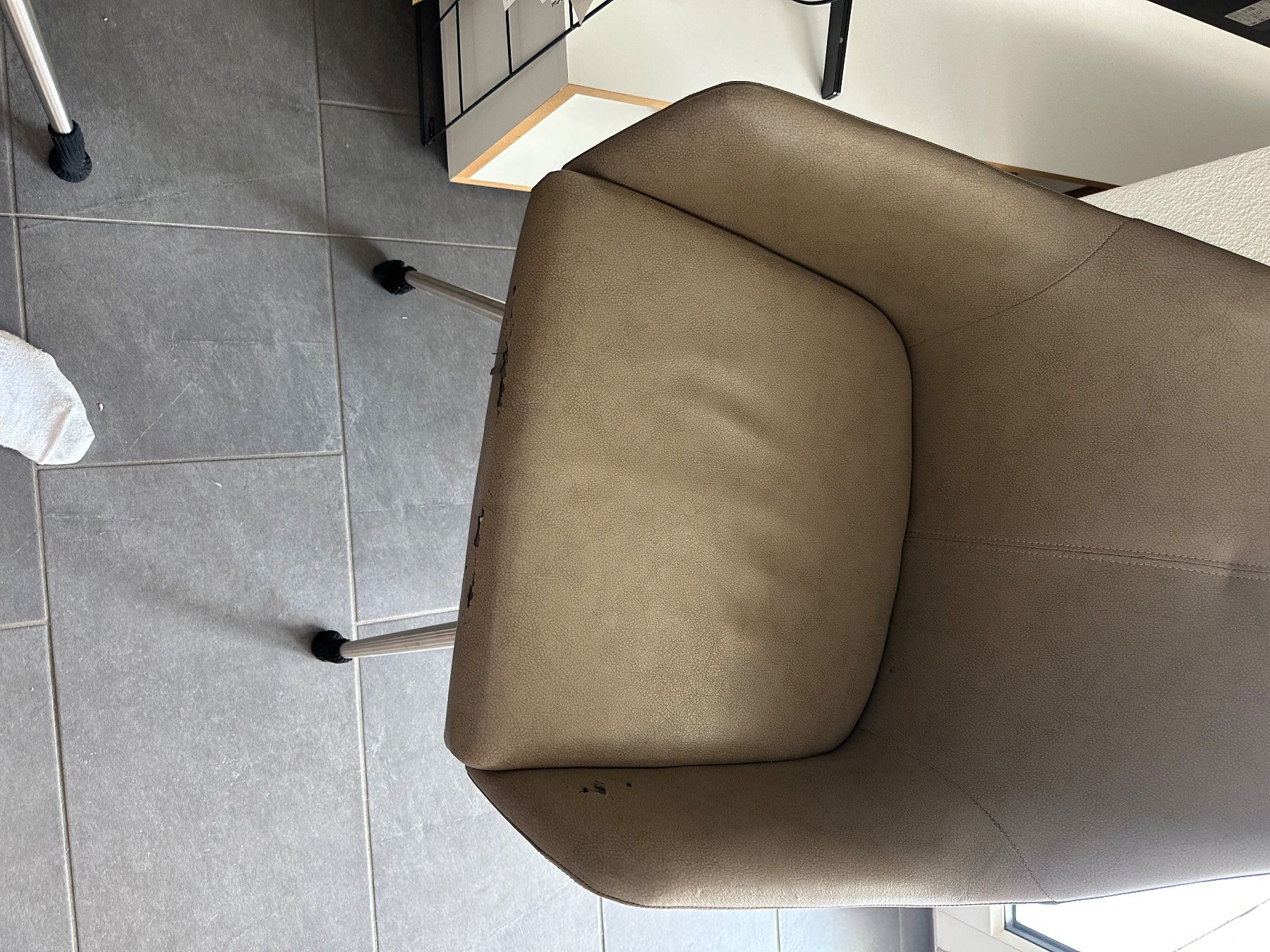 Chaises: 5 Stühle - Gebraucht – D'occasion à Jona par Manu1893 2