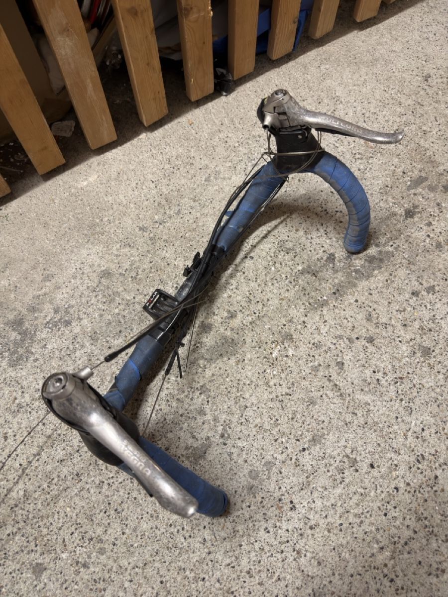 Ultegra Pezzi di ricambio: Shimano Ultrega + Lenker – Usato da Zürich venduto da Rocola26 4