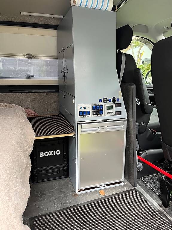 Automobili: VW T6.1 Van 4x4 Automat – Usato da Piazzogna venduto da Saro6 3