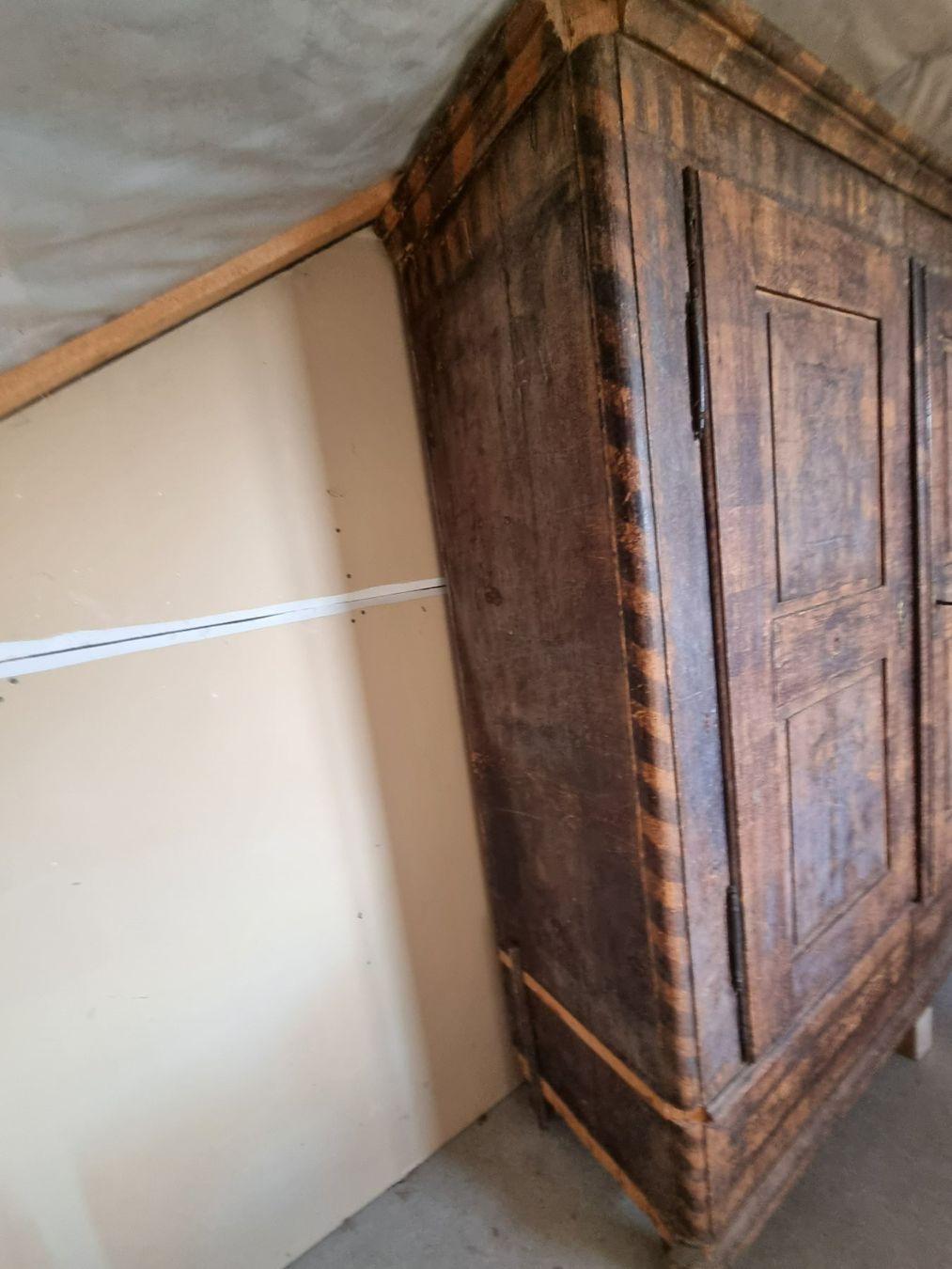 Armadi: Antiker Schrank – Usato da Rheinklingen venduto da Weinberg14 3
