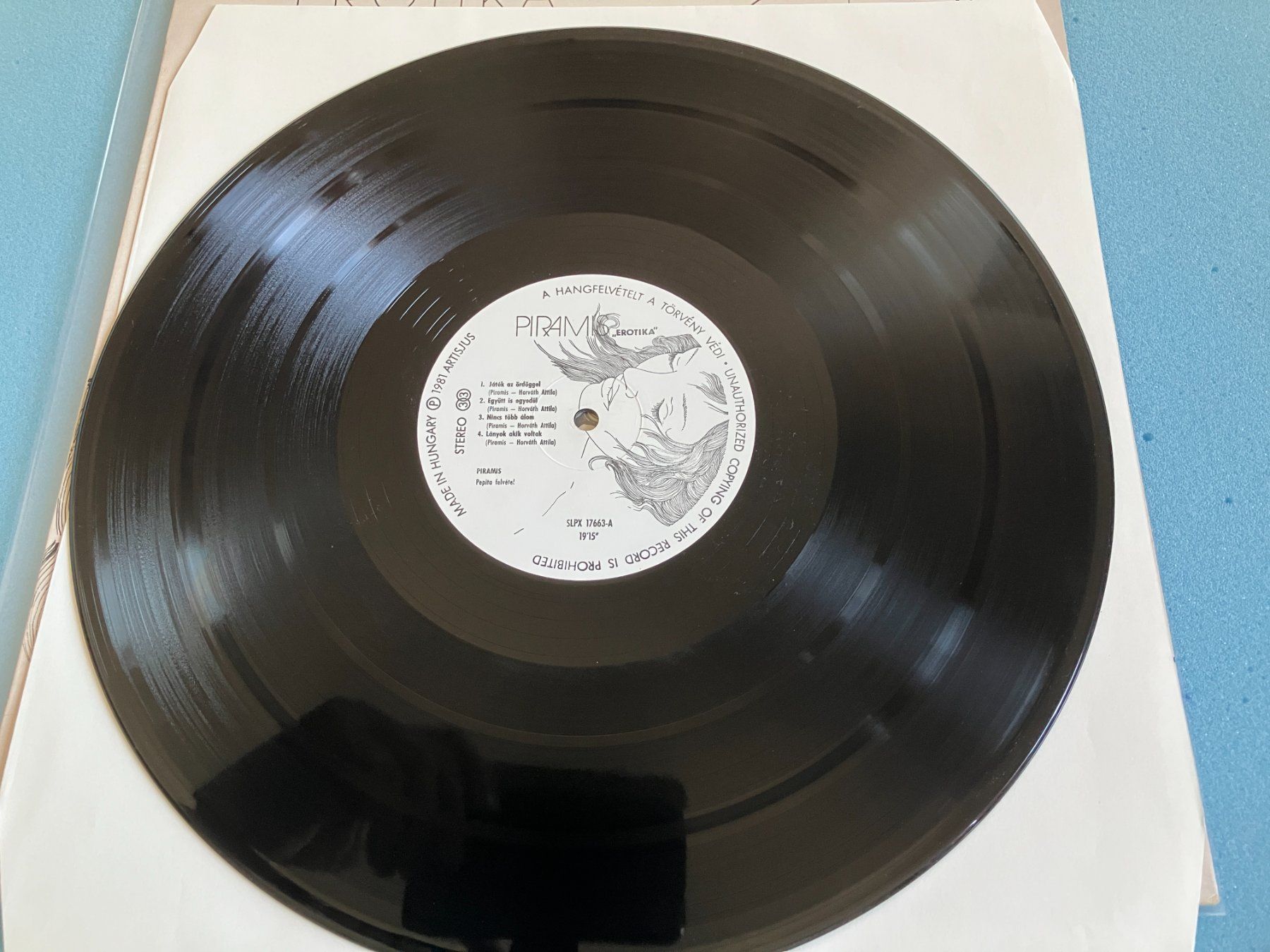 Schallplatten: PIRAMIS – Gebraucht aus Aarwangen von Jukebox3 4