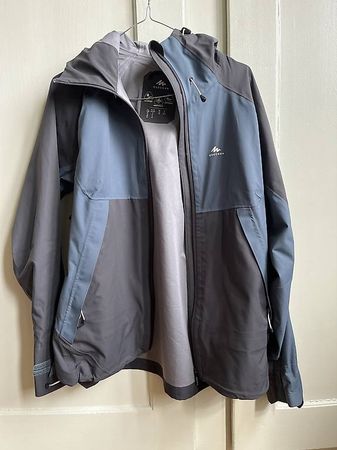 Regenjacke Quechua hardshell