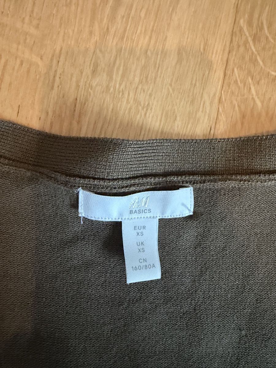 H&M Giacche: Braune H&M Strickjacke, Grösse XS – Nuovo (secondo la descrizione) da Aarau venduto da mimivintage 1