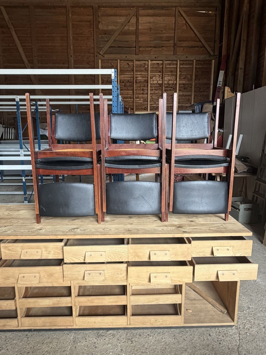 Sedie: Chaise Scandinave en hêtre teinté – Usato da Arnex-sur-Orbe venduto da Tutu1037 5