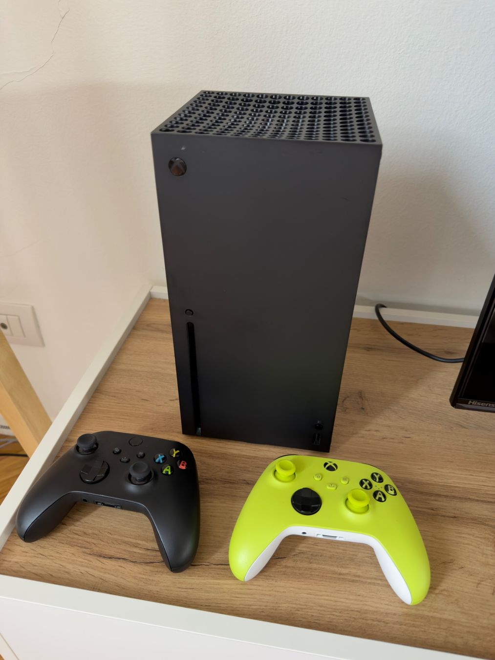 Microsoft Consoles: XBOX Series X + Eldenring & Starfield Games – Neuf (Voir description) à Felsberg par michaela_773