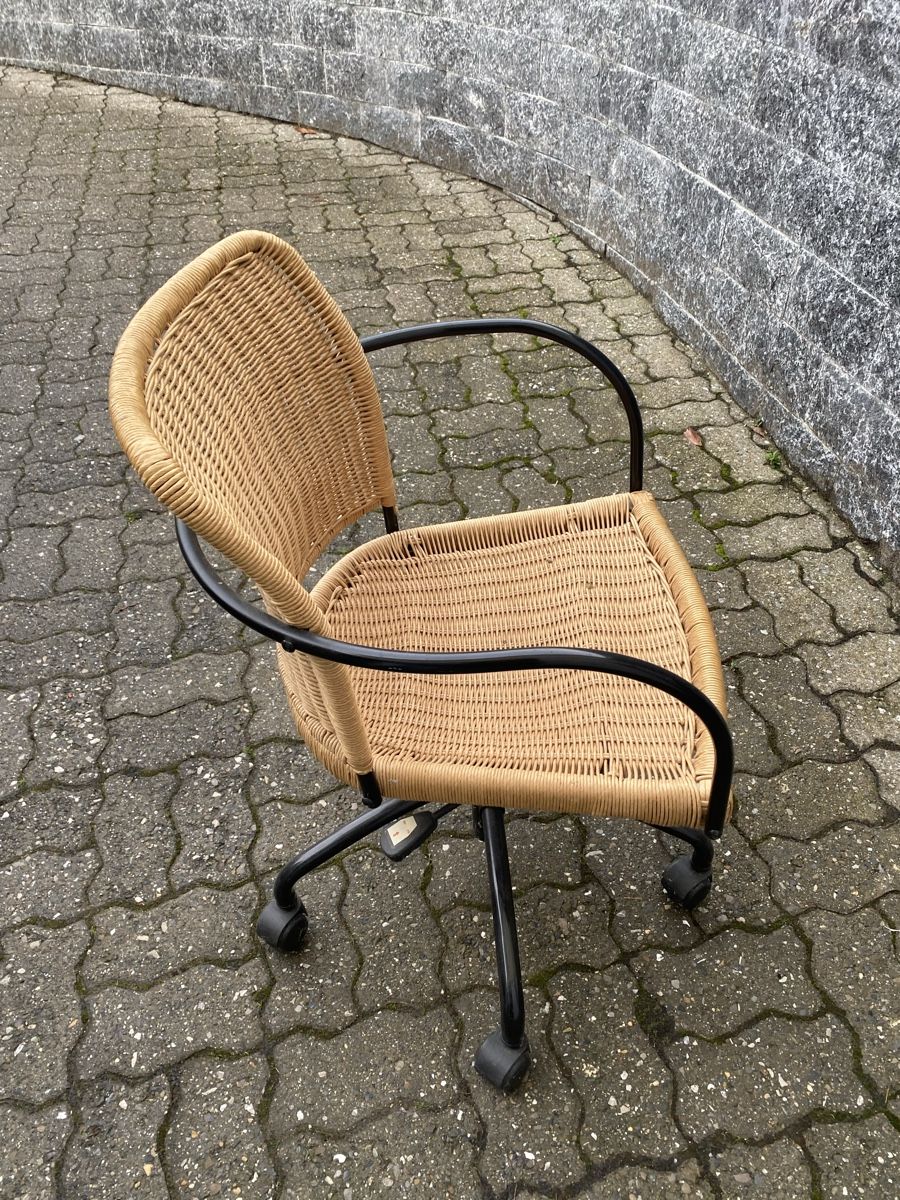 Sessel: Chaise de bureau en rotin, hauteur adaptable – Neu (gemäss Beschreibung) aus Blonay von Ollorvi