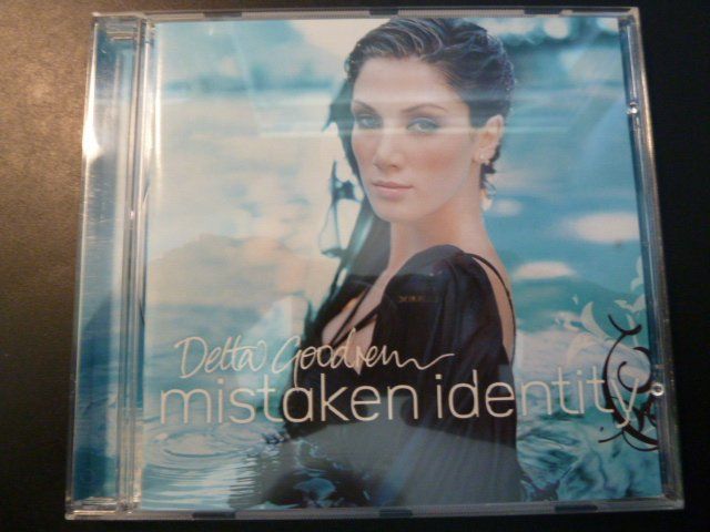 CDs: Delta Goodrem - Mistaken identity – Gebraucht aus Au ZH von sikoku