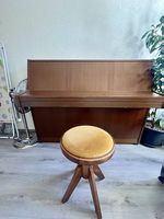 Piano droit Zimmermann avec tabouret  Très bon état