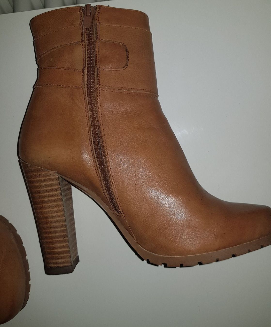 Scarpe da donna: Stiefelette aus softem Lamm-Nappa-Leder – Nuovo (secondo la descrizione) da Küsnacht ZH venduto da 2011_ 2