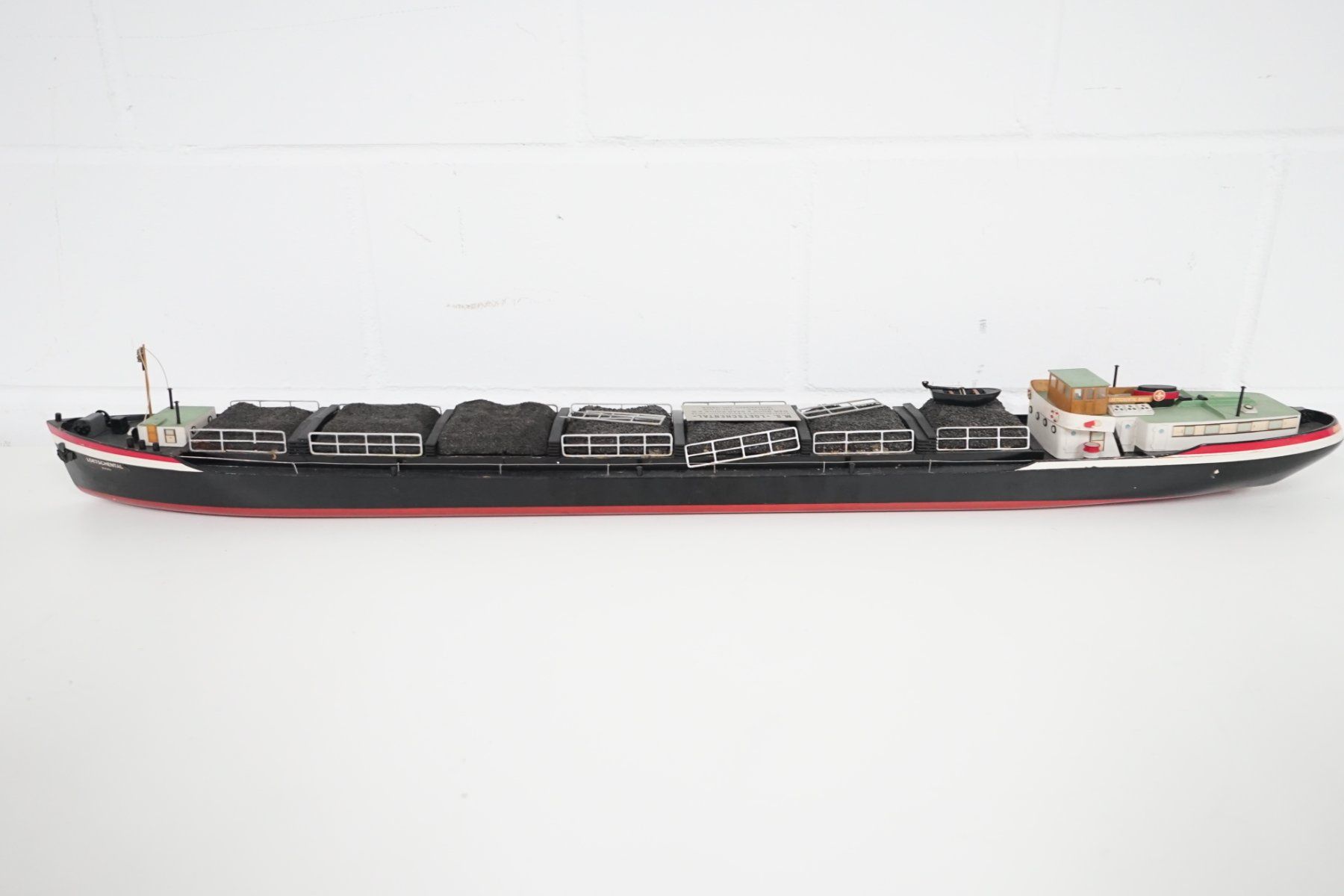 Kits de montage: Modellschiff M.S. Loetschental – D'occasion à Volketswil par brockipfannenstil 6