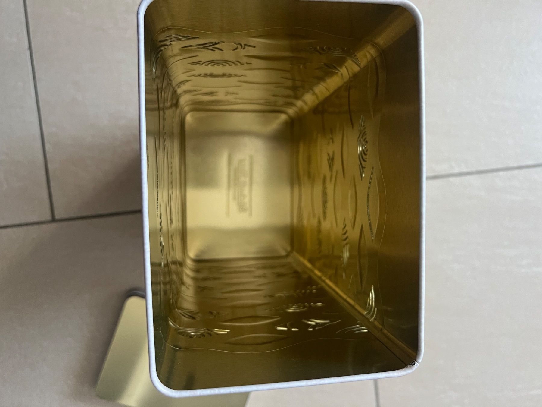 Altro in Decorazioni & Accessori: Metal Dose von Basler Läckerli – Usato da witterswil venduto da Bargo 1