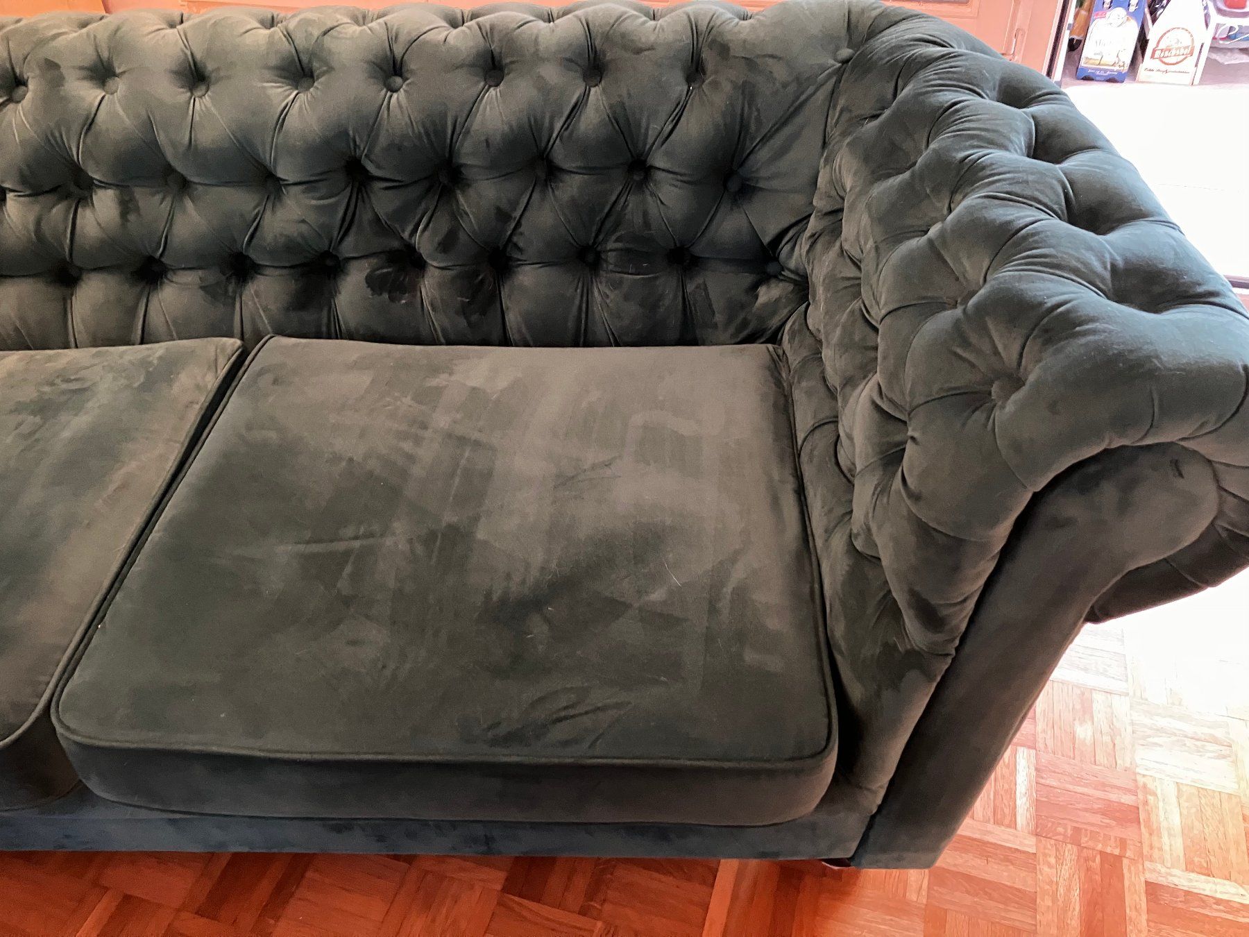 Divani: Samtsofa dunkelgrün, Chesterfield-Stil, 2 er Sitz – Usato da Möhlin venduto da Nico1 2